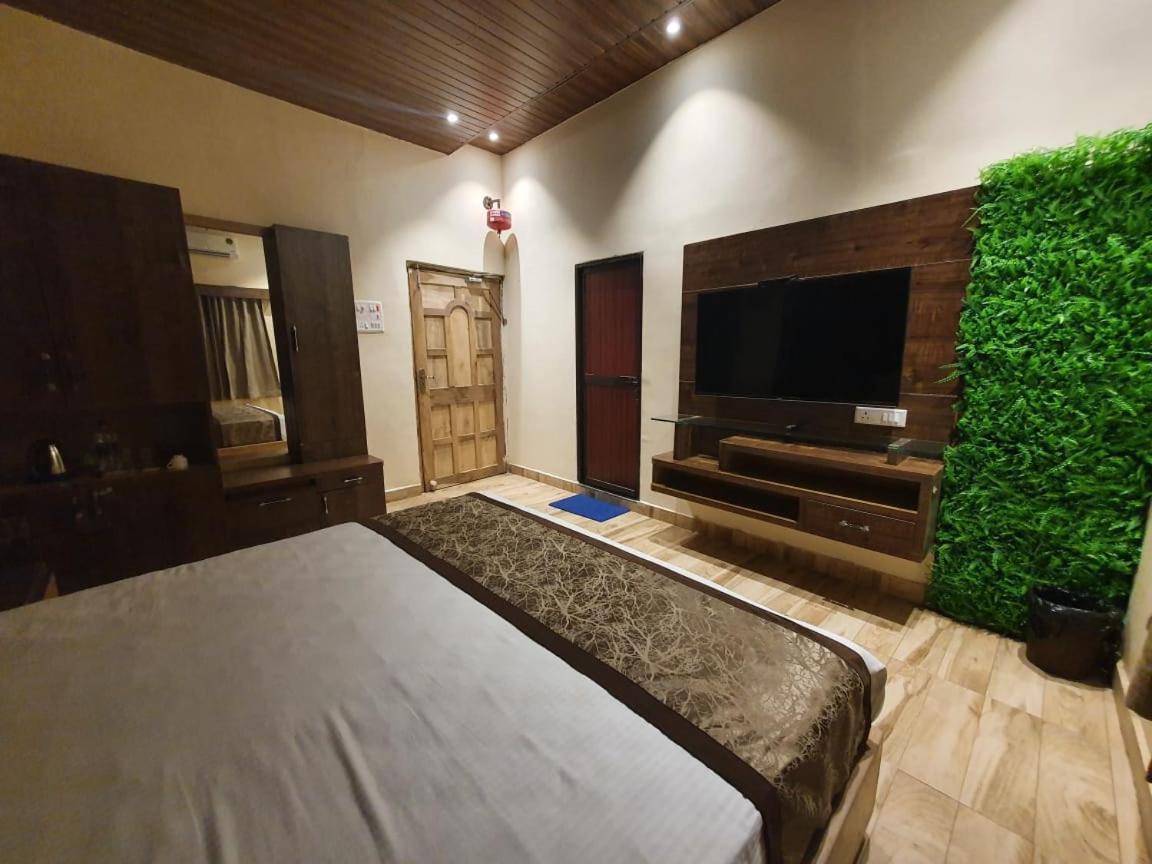 Focus Club And Resort Ранчи Экстерьер фото